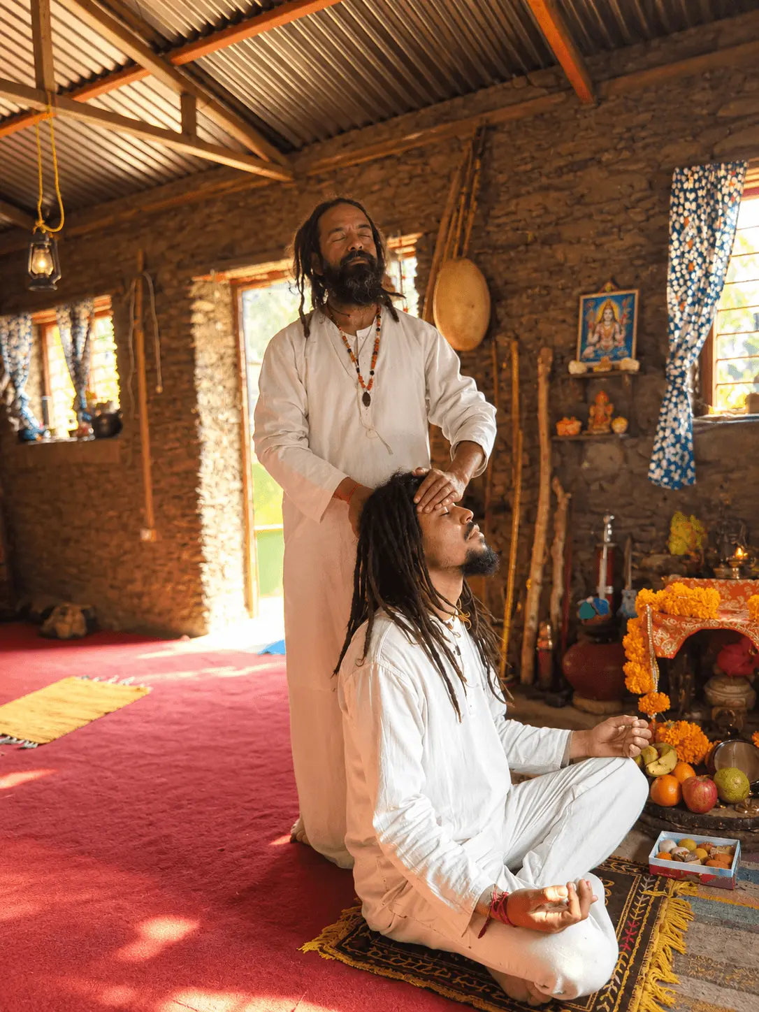 Dr. Yogi Vijay Rayal giving energy healing at Maunvan Rishikesh